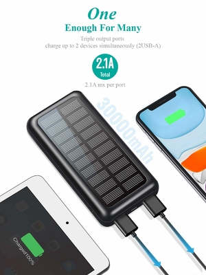 Bộ sạc di động chạy bằng năng lượng mặt trời IPX5 Bộ pin 30000mAh cho iPhone