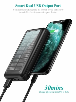 Bộ sạc di động chạy bằng năng lượng mặt trời IPX5 Bộ pin 30000mAh cho iPhone